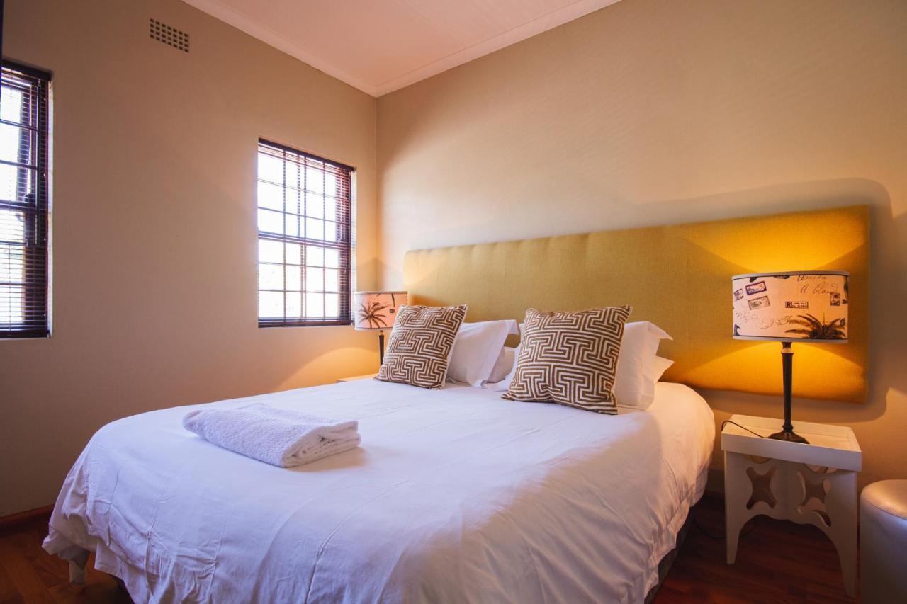 Вилла Swellendam Self Catering Экстерьер фото