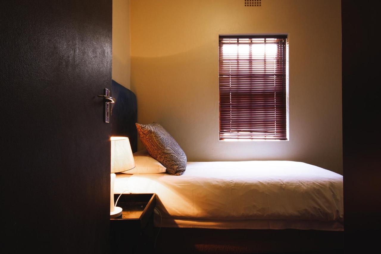 Вилла Swellendam Self Catering Экстерьер фото