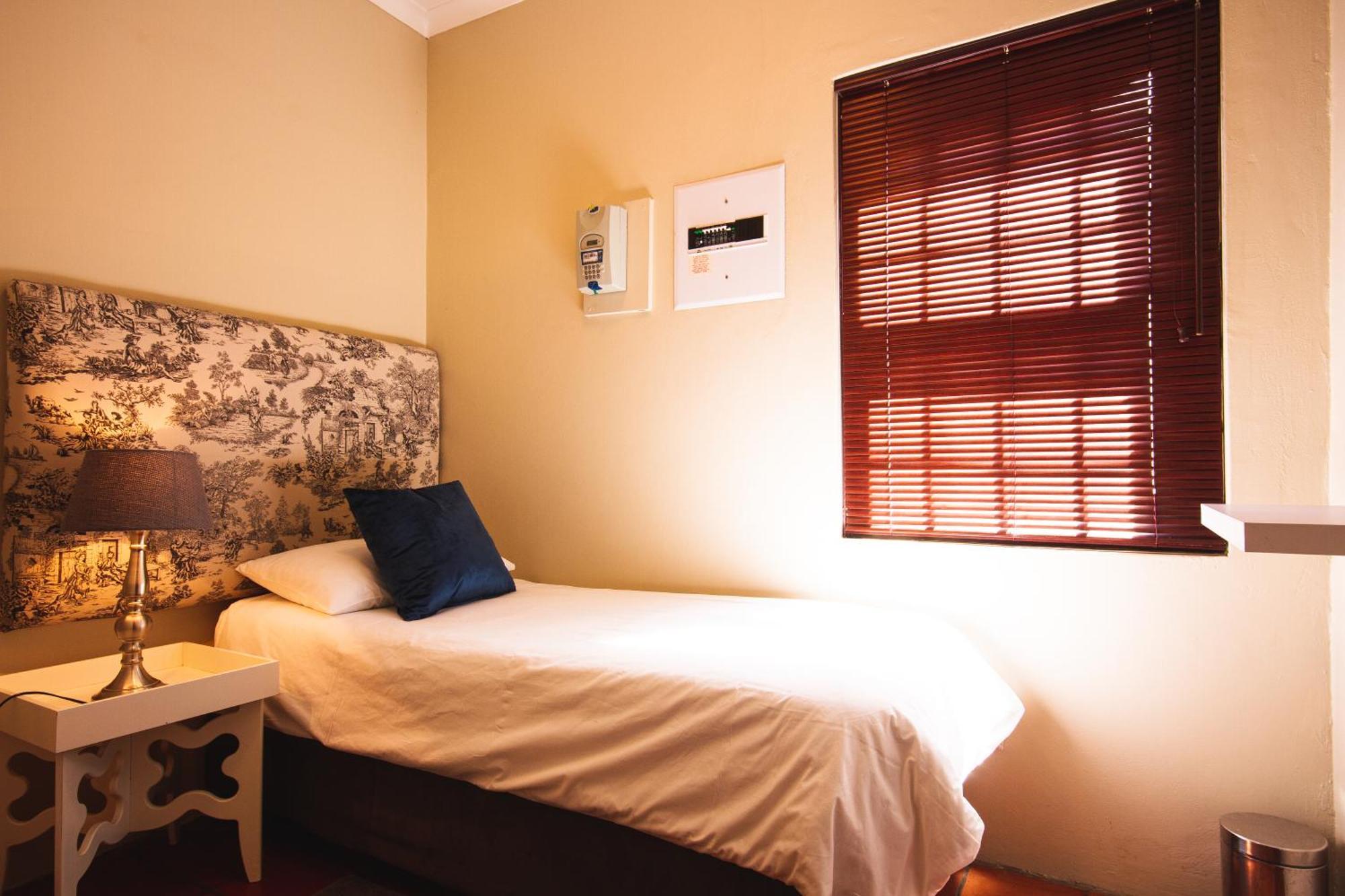 Вилла Swellendam Self Catering Номер фото